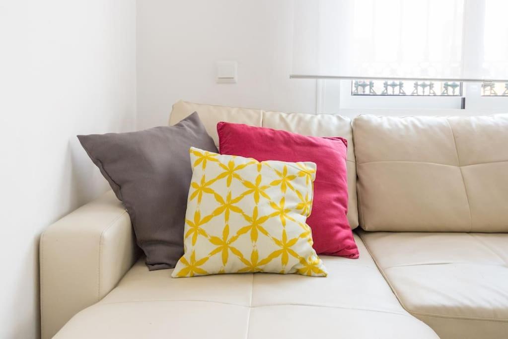 Bright, Quiet And Ground Floor In The Center Apartament