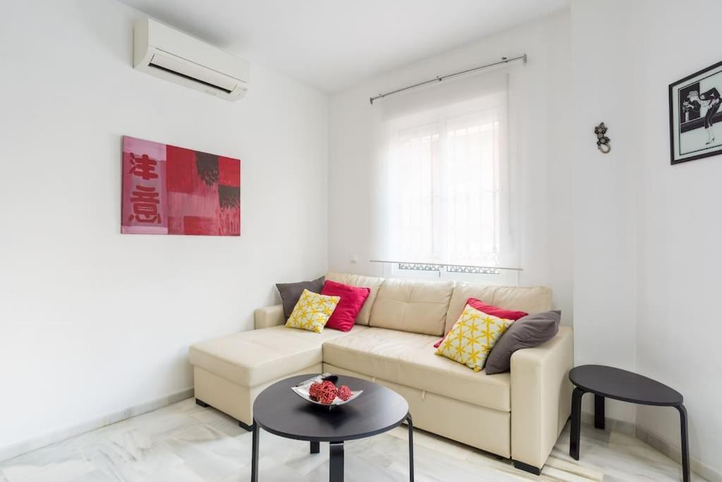 Apartament Bright, Quiet And Ground Floor In The Center *