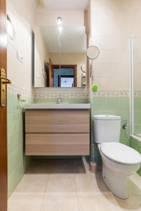 Apartament Bright, Quiet And Ground Floor In The Center Malaga