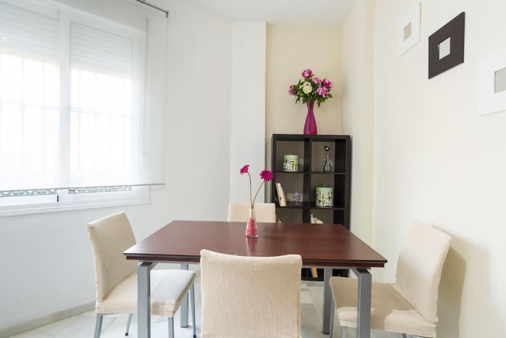 Apartament Bright, Quiet And Ground Floor In The Center